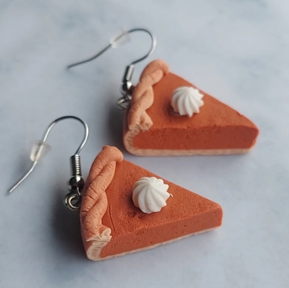 Pumpkin Pie Earrings - Picture 1 of 6
